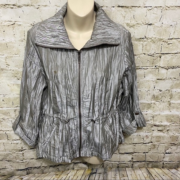 Ruby Rd Silver Crinkle Toggle Waist Zip Up Jacket - Picture 1 of 5